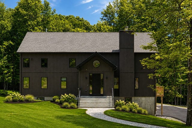140 Birchall Rd — photo 3 of 4